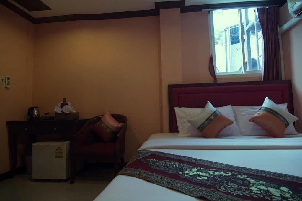Sky Inn 2 Bangkok Exterior photo