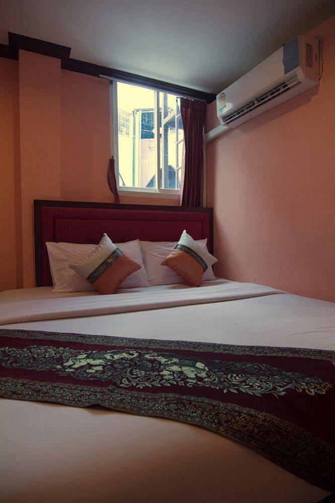 Sky Inn 2 Bangkok Exterior photo