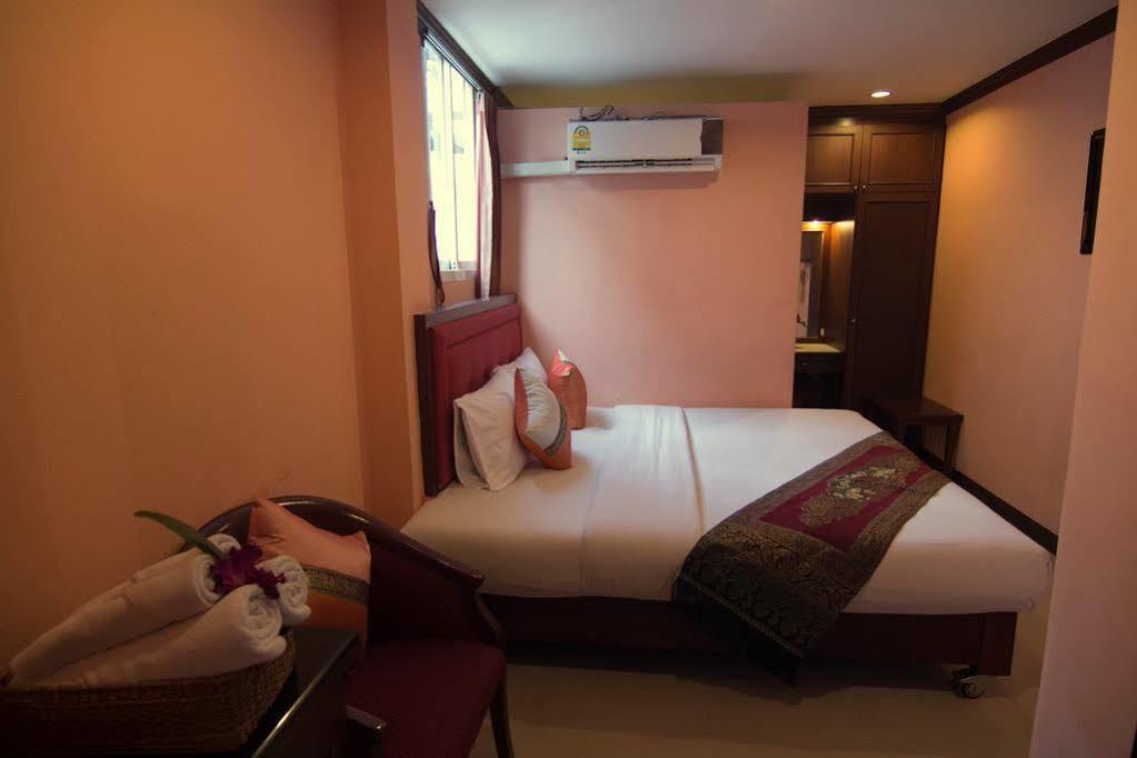 Sky Inn 2 Bangkok Exterior photo